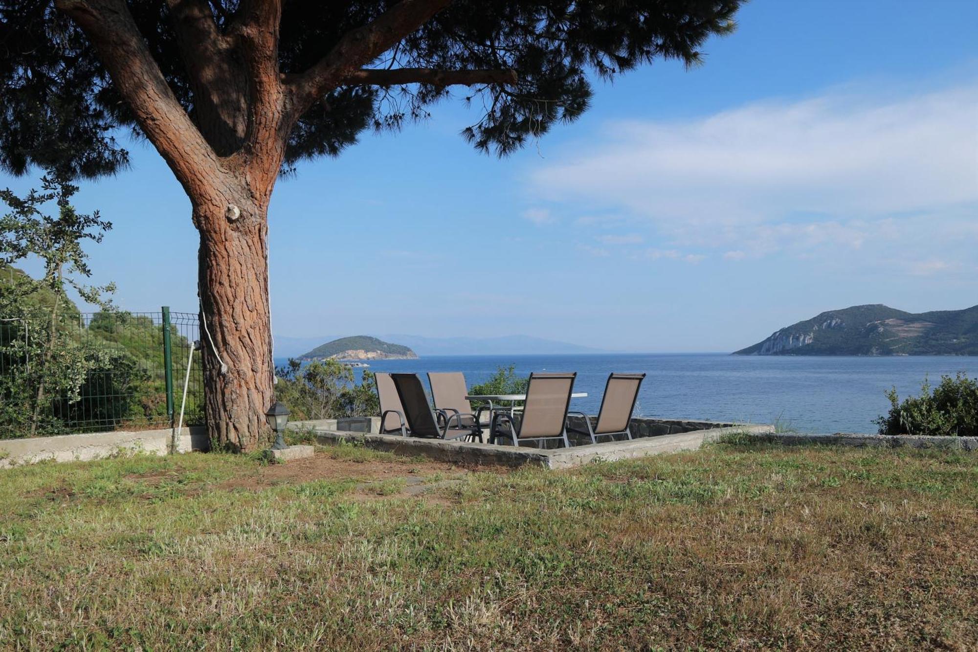 Iraklitsa View Apartment Nea Iraklitsa Bagian luar foto